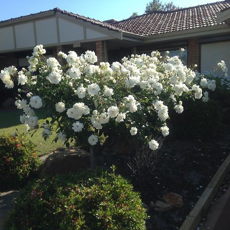 Murdoch Station Bed & Breakfast Perth Exterior foto